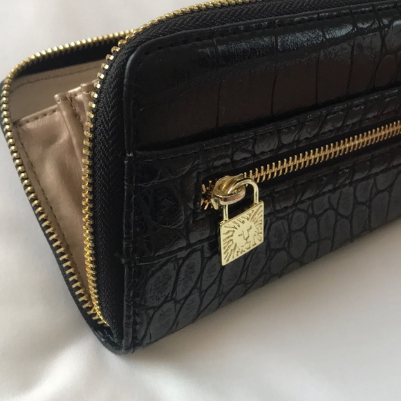 Wallet - Picture 3 of 5